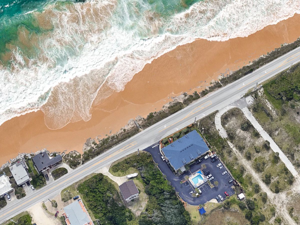 Ocean Sands Beach Inn & Suites