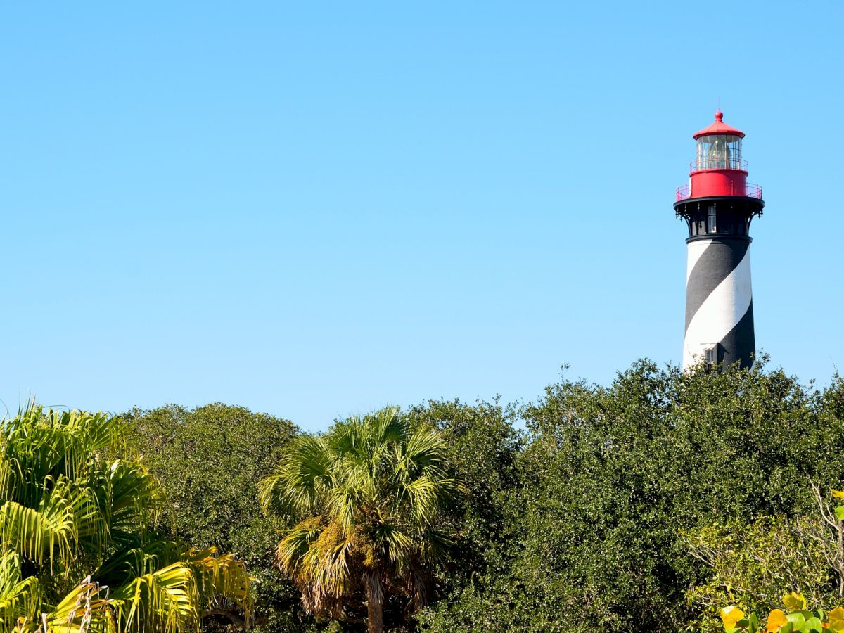 Ocean Sands Beach Inn & Suites