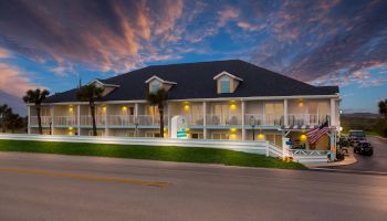 Ocean Sands Beach Inn & Suites
